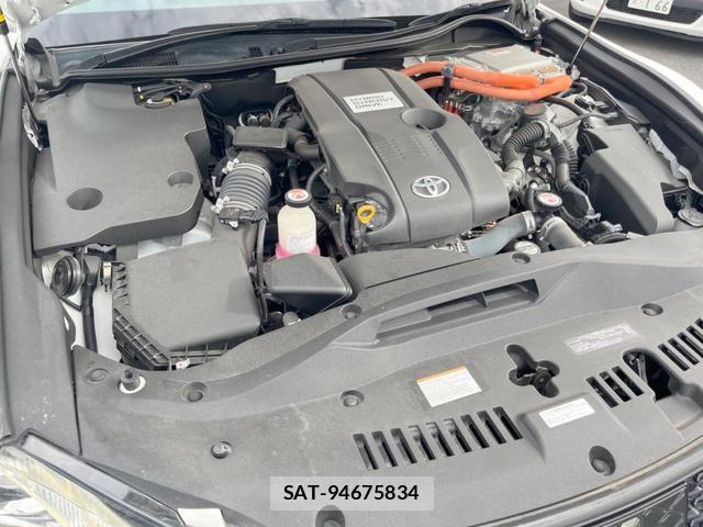 Toyota CROWN HYBRID 2018-01 8728252-19