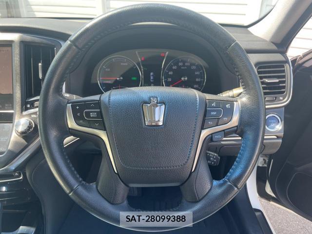 Toyota CROWN HYBRID 2013-10 8728371-8