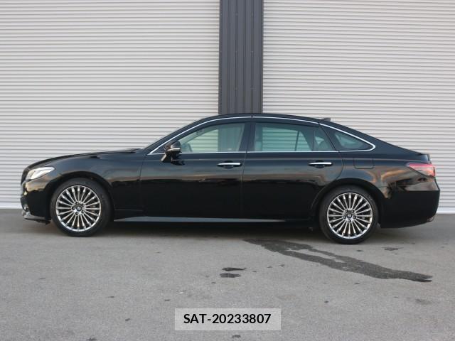 Toyota CROWN HYBRID 2021-07 8728443-10