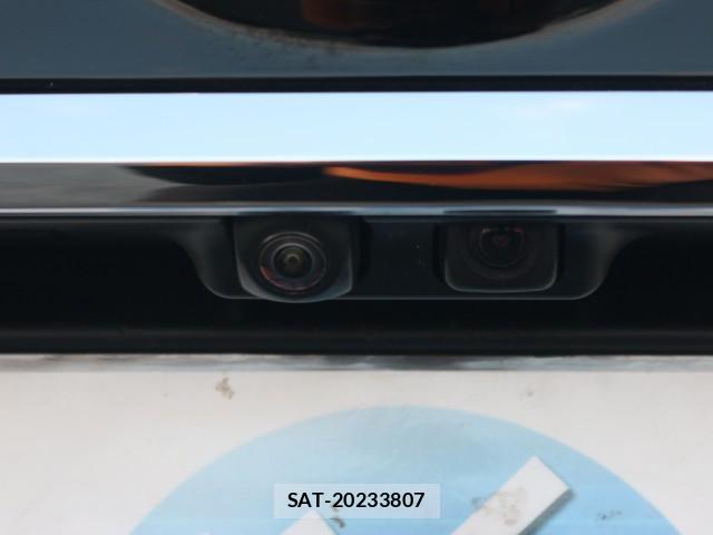 Toyota CROWN HYBRID 2021-07 8728443-13