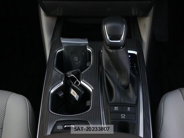 Toyota CROWN HYBRID 2021-07 8728443-15