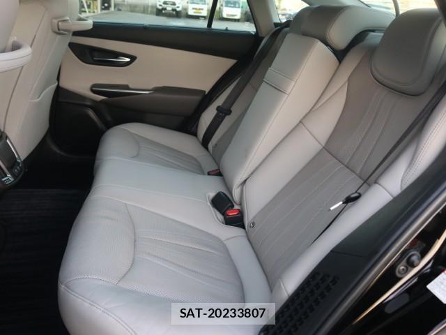 Toyota CROWN HYBRID 2021-07 8728443-6