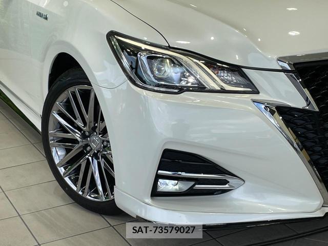 Toyota CROWN HYBRID 2016-07 8728520-11