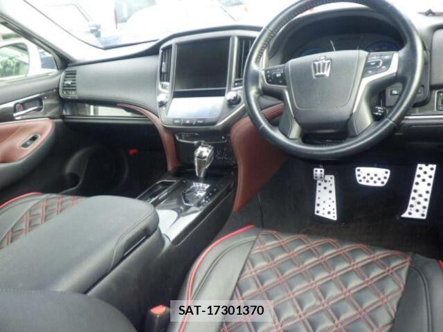 Toyota CROWN HYBRID 2014-07 8730497-5