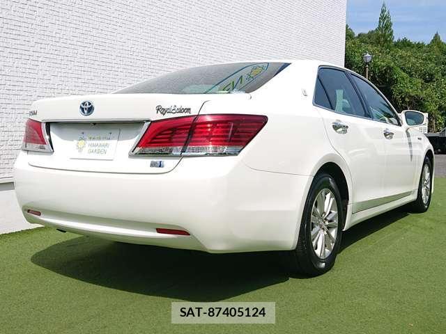 Toyota CROWN HYBRID 2013-03 8731182-1