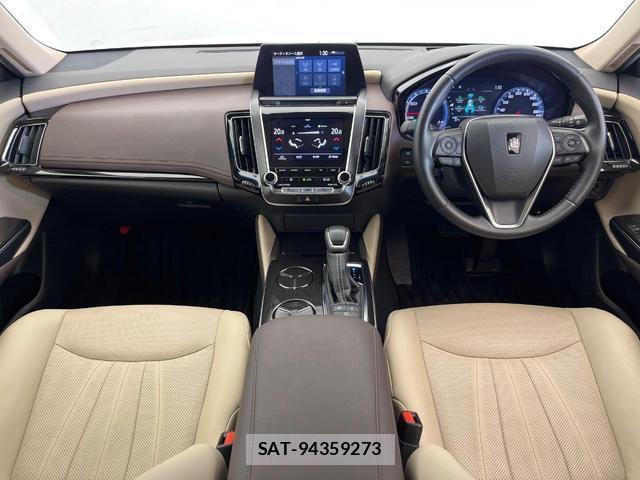 Toyota CROWN HYBRID 2018-06 8731220-1