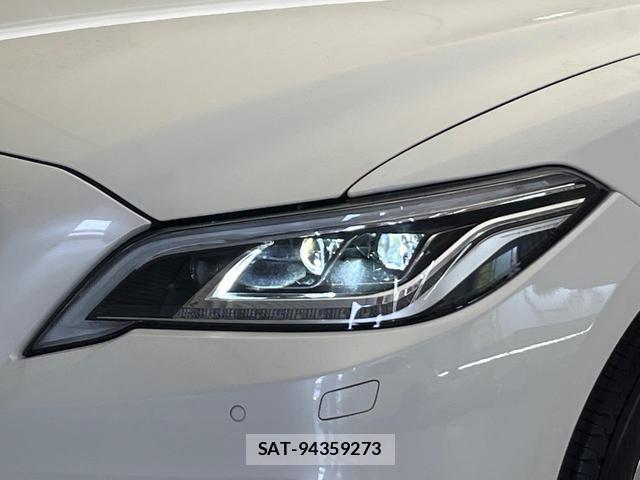 Toyota CROWN HYBRID 2018-06 8731220-12