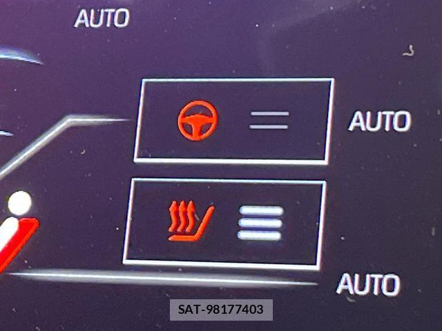 Toyota CROWN HYBRID 2020-09 8731222-10