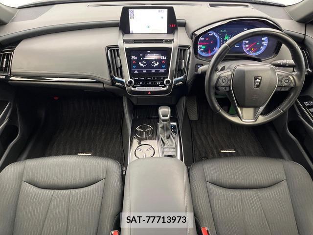 Toyota CROWN HYBRID 2019-03 8731223-1