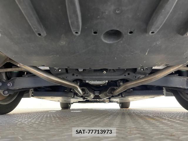 Toyota CROWN HYBRID 2019-03 8731223-18