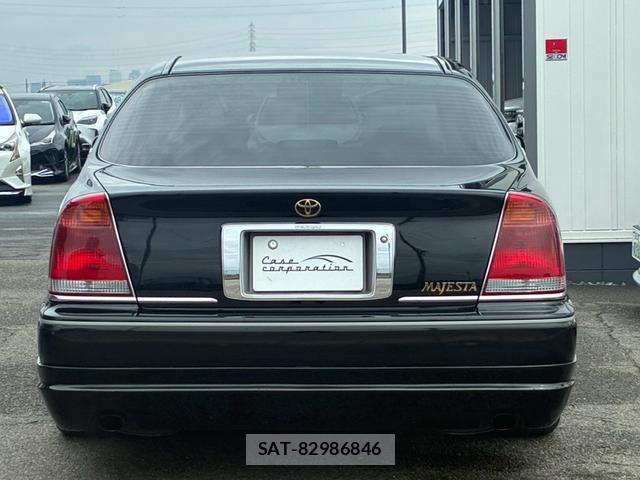 Toyota CROWN MAJESTA 2000-12 8726106-1