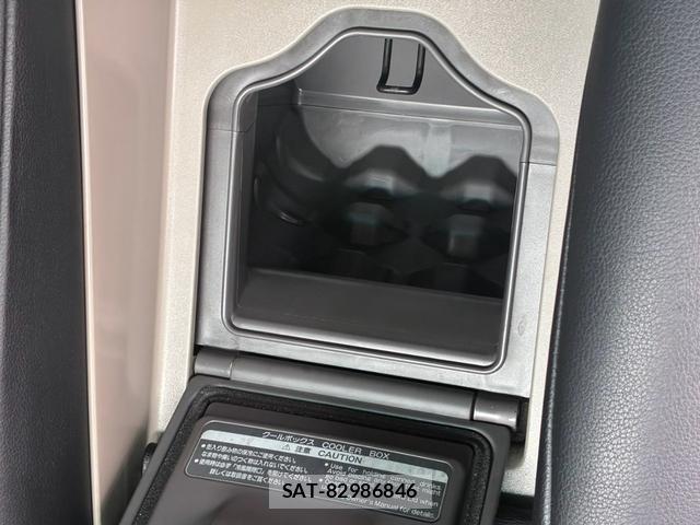 Toyota CROWN MAJESTA 2000-12 8726106-4