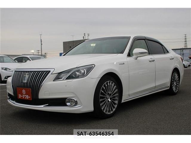 Toyota CROWN MAJESTA 2015-10 8730058-13