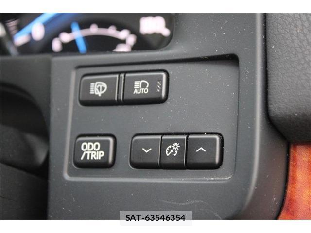 Toyota CROWN MAJESTA 2015-10 8730058-4