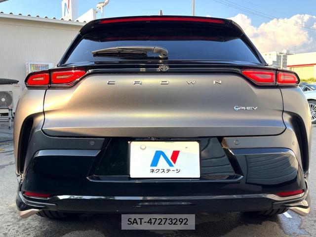 Toyota CROWN 2025-03 8725982-15