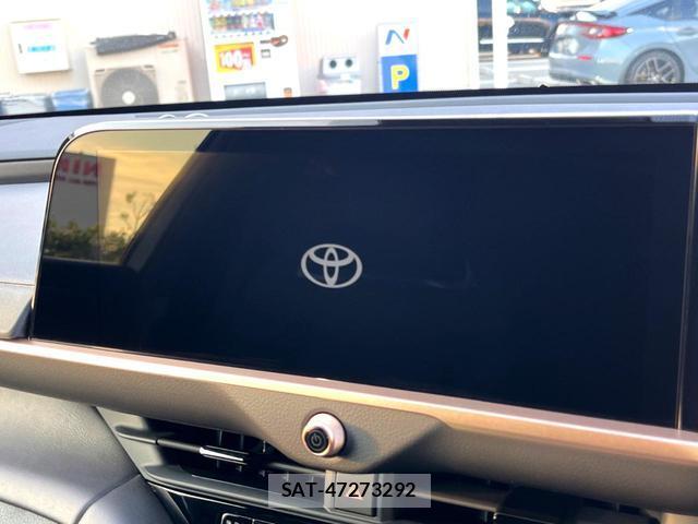 Toyota CROWN 2025-03 8725982-4