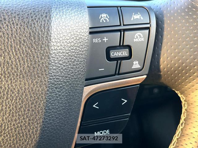 Toyota CROWN 2025-03 8725982-7