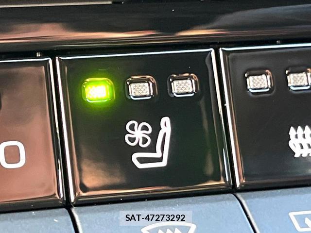 Toyota CROWN 2025-03 8725982-9