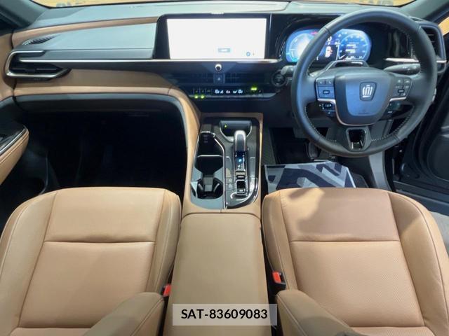 Toyota CROWN 2024-07 8726427-1