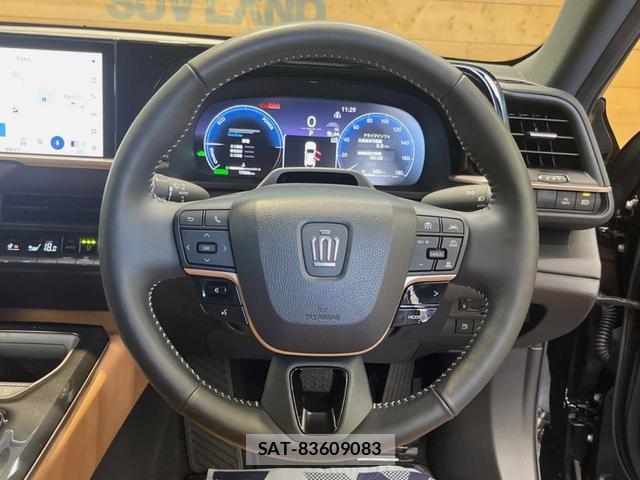 Toyota CROWN 2024-07 8726427-10