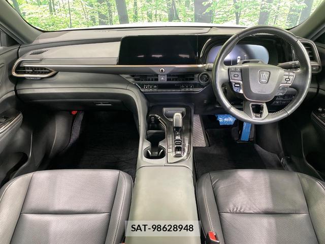Toyota CROWN 2024-03 8726723-1