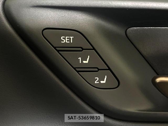 Toyota CROWN 2024-01 8727068-6