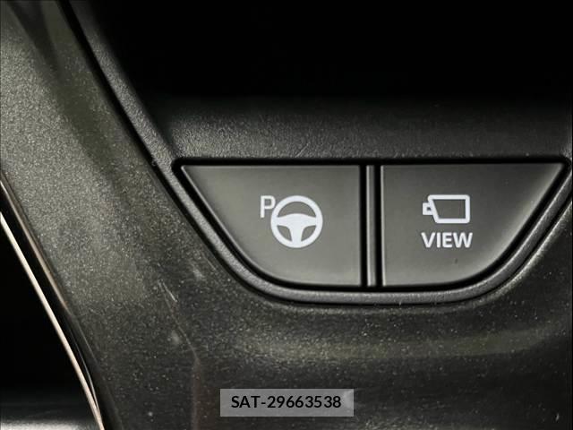 Toyota CROWN 2024-06 8730745-9