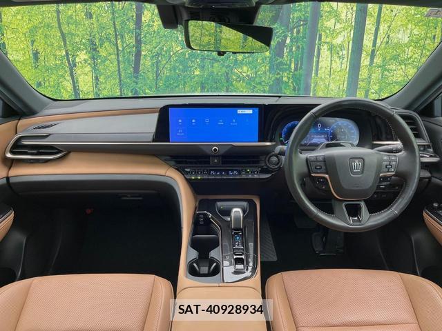 Toyota CROWN 2024-01 8730882-1