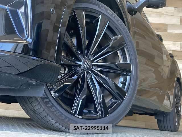 Toyota CROWN 2024-07 8731342-18