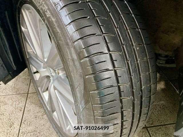 Toyota CROWN 2017-06 8725891-3