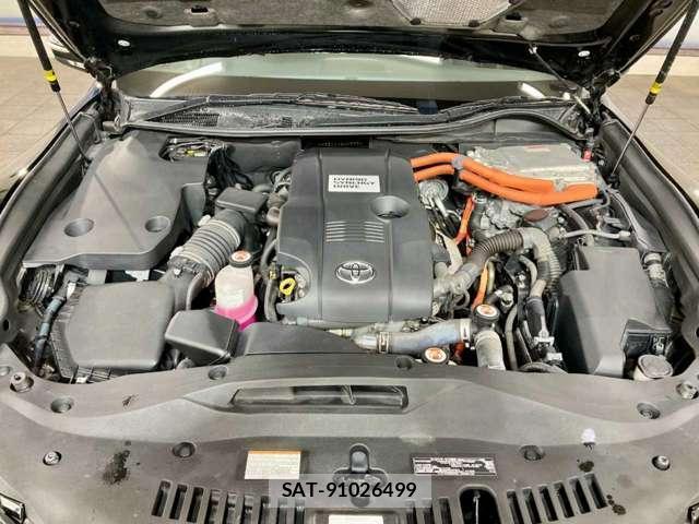 Toyota CROWN 2017-06 8725891-4