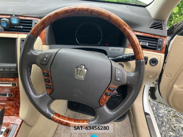 Toyota CROWN 2004-07 8726138-10