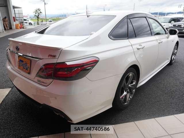 Toyota CROWN 2019-07 8726203-10