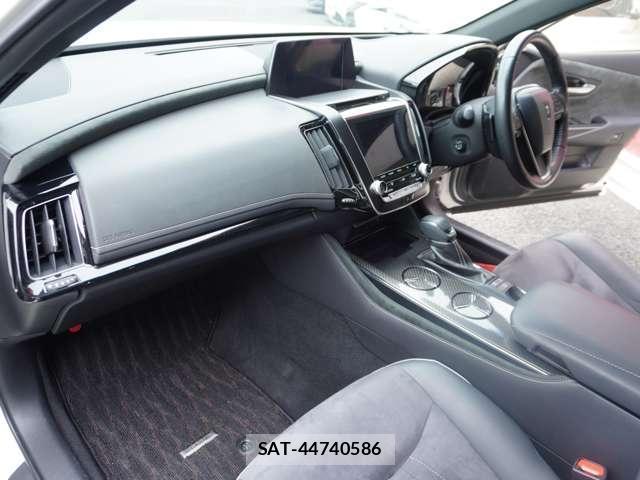 Toyota CROWN 2019-07 8726203-15