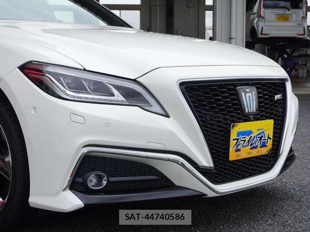 Toyota CROWN 2019-07 8726203-4