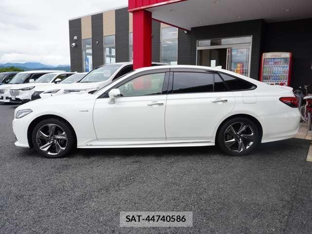 Toyota CROWN 2019-07 8726203-5