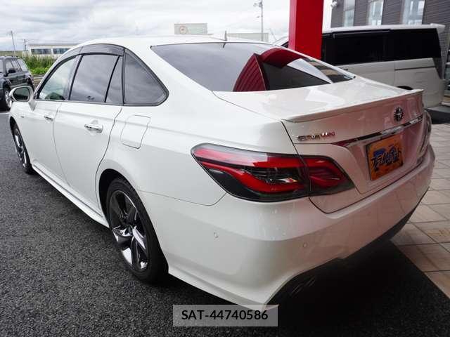 Toyota CROWN 2019-07 8726203-8