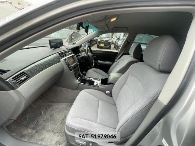 Toyota CROWN 2005-06 8726419-18