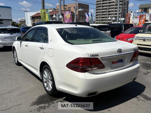 Toyota CROWN 2009-01 8727960-3
