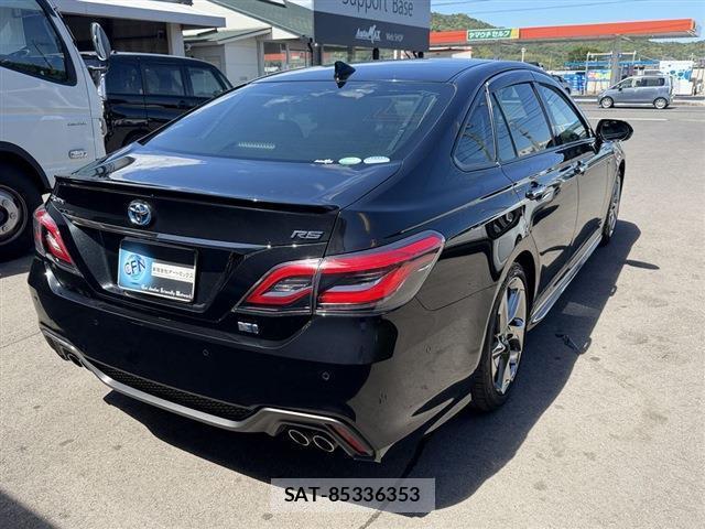 Toyota CROWN 2021-08 8728975-1