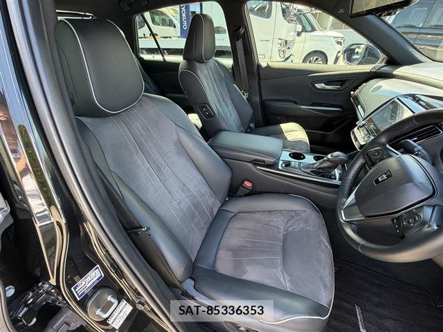 Toyota CROWN 2021-08 8728975-19