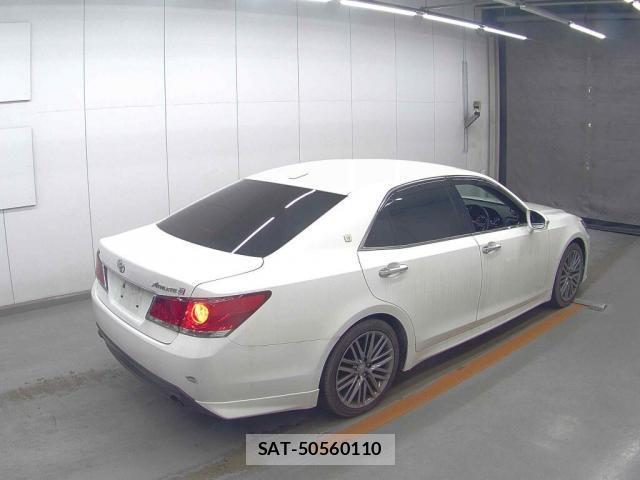 Toyota CROWN 2014-02 8729428-4