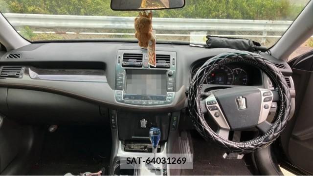 Toyota CROWN 2012-03 8729644-2