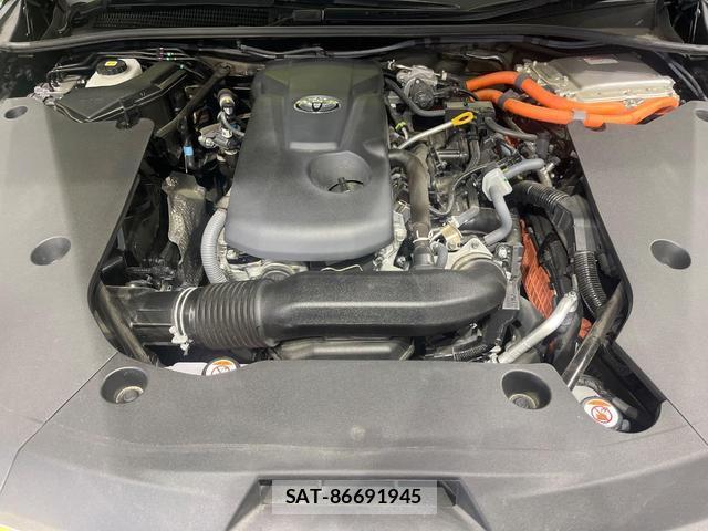 Toyota CROWN 2023-12 8730184-18