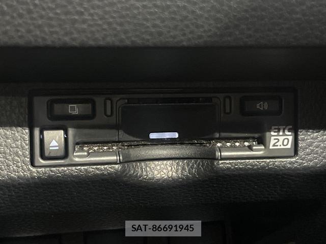 Toyota CROWN 2023-12 8730184-7