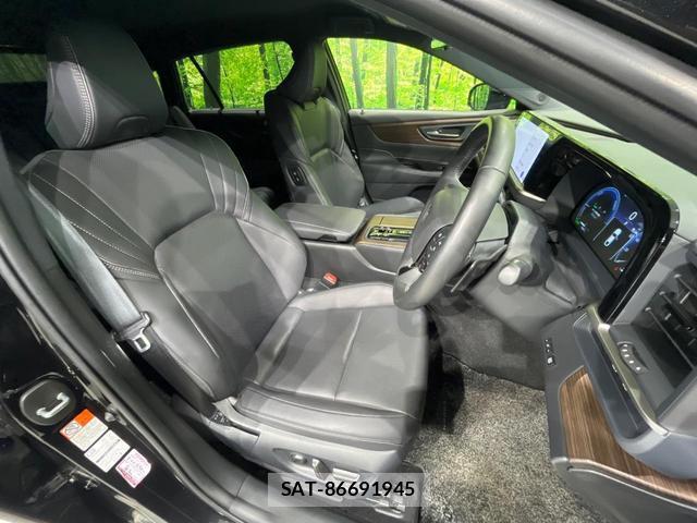 Toyota CROWN 2023-12 8730184-8