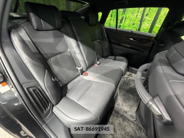Toyota CROWN 2023-12 8730184-9