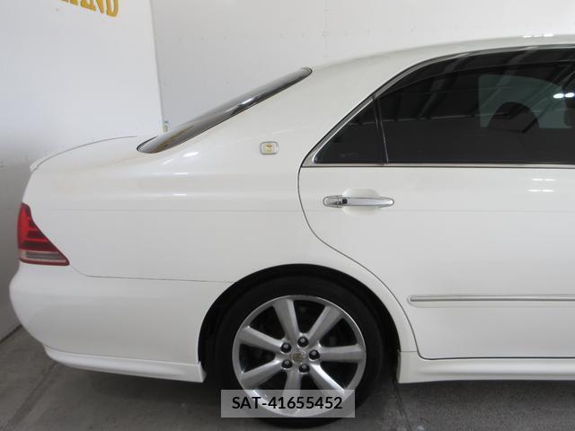 Toyota CROWN 2007-11 8730939-9