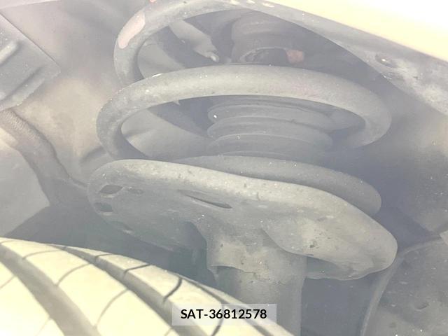 Lexus CT 2011-09 8727048-19
