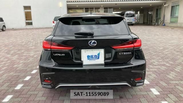 Lexus CT 2017-10 8729576-1